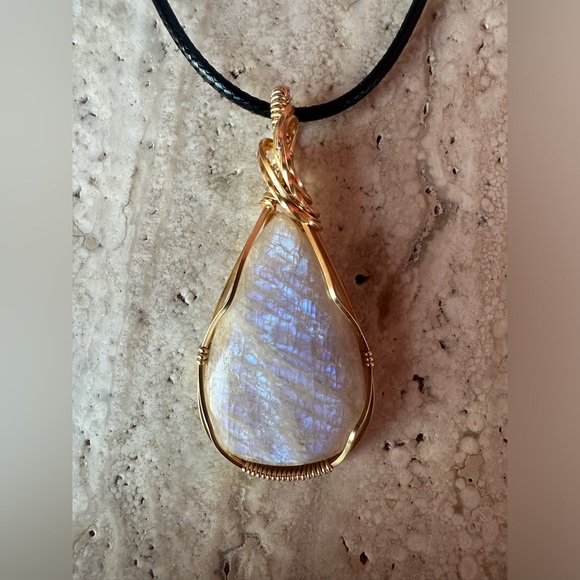 Tarnish Resistant Gold Grounding Copper African Moonstone Necklace Pendant+Cord - Picture 6 of 9